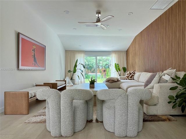 4515 Alton Rd, Miami Beach, FL 33140