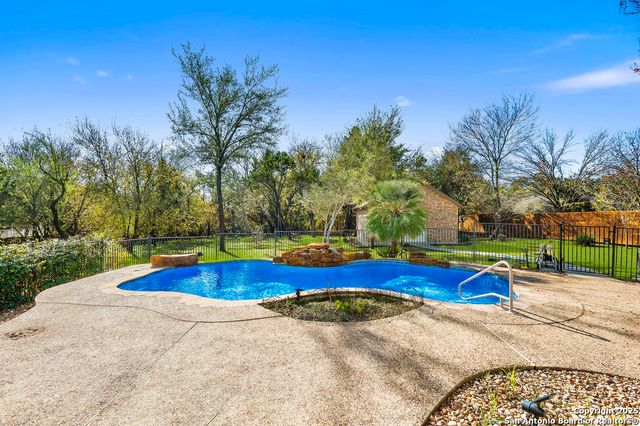 9618 Rosemont, Helotes, TX 78023