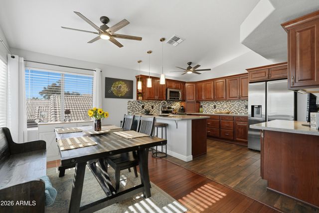 821 E KESLER Lane, Chandler, AZ 85225