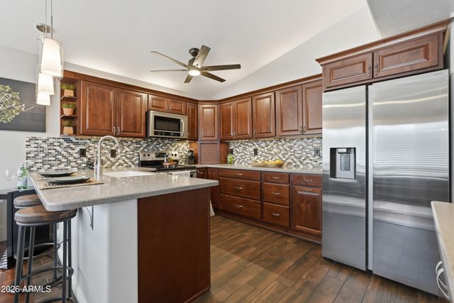 821 E KESLER Lane, Chandler, AZ 85225