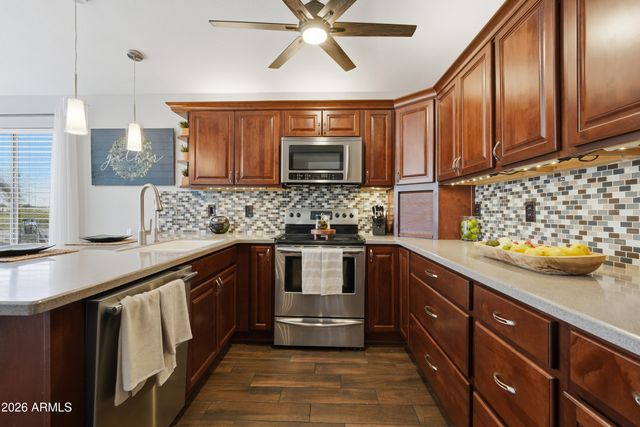 821 E KESLER Lane, Chandler, AZ 85225