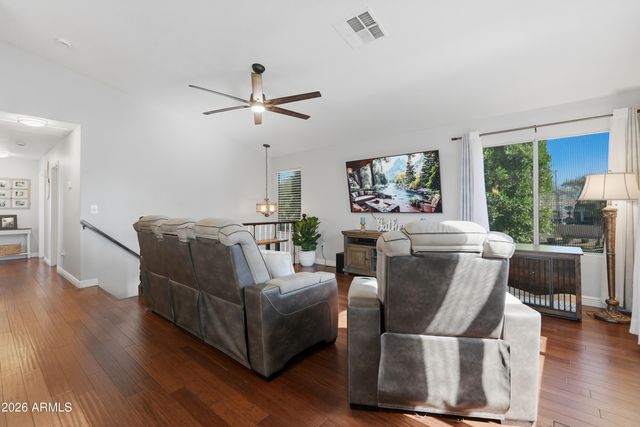 821 E KESLER Lane, Chandler, AZ 85225