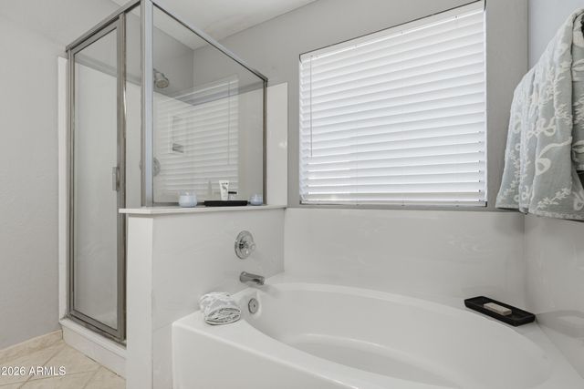 821 E KESLER Lane, Chandler, AZ 85225