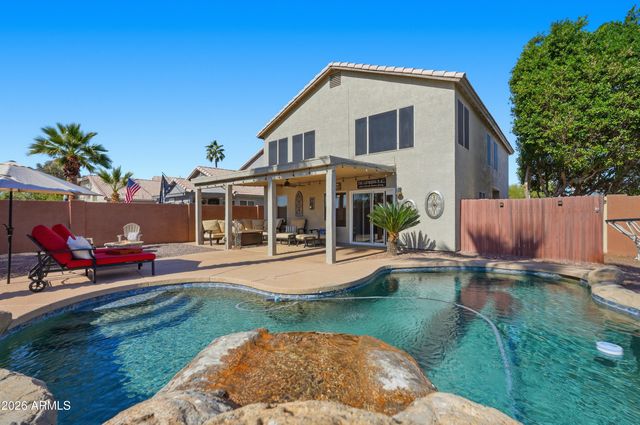 821 E KESLER Lane, Chandler, AZ 85225