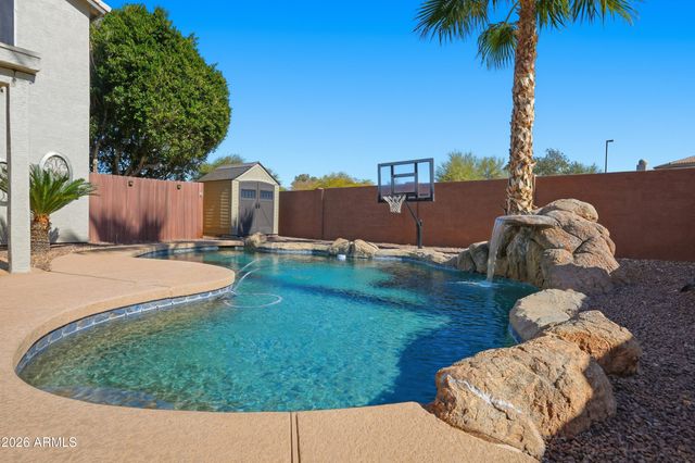 821 E KESLER Lane, Chandler, AZ 85225