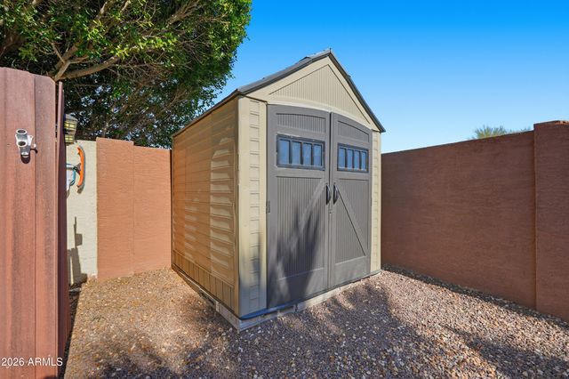 821 E KESLER Lane, Chandler, AZ 85225