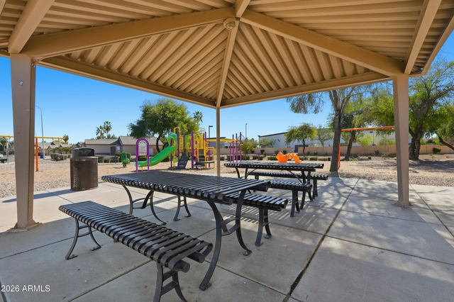 821 E KESLER Lane, Chandler, AZ 85225