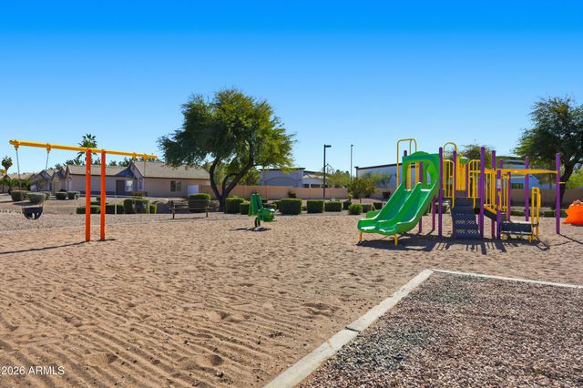 821 E KESLER Lane, Chandler, AZ 85225