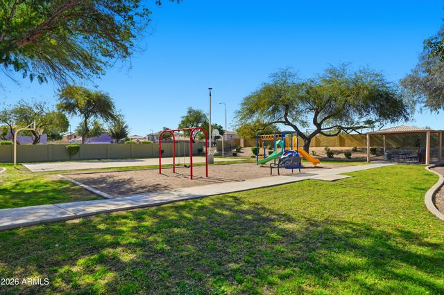 821 E KESLER Lane, Chandler, AZ 85225