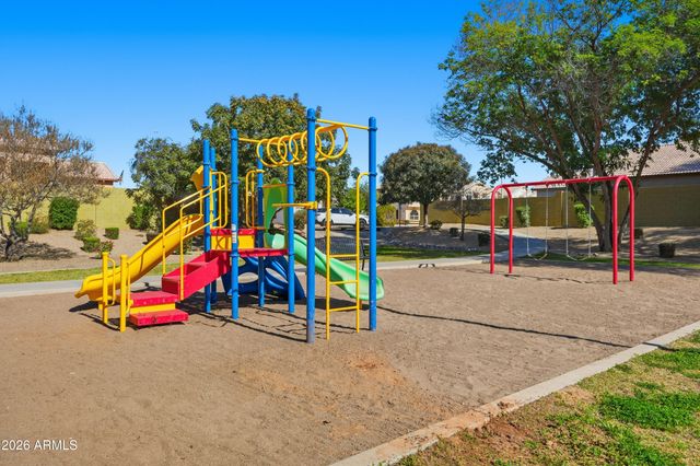 821 E KESLER Lane, Chandler, AZ 85225