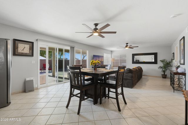 821 E KESLER Lane, Chandler, AZ 85225