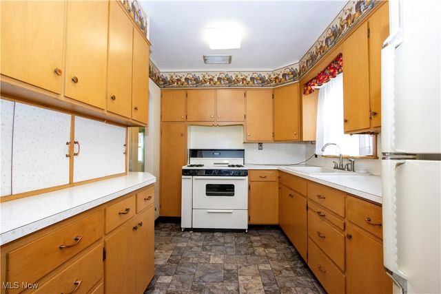 109 W Sunset Drive, Rittman, OH 44270