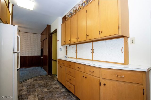 109 W Sunset Drive, Rittman, OH 44270