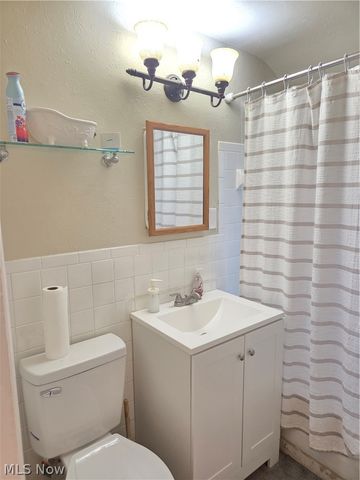 21711 S Lake Shore Boulevard, Euclid, OH 44123