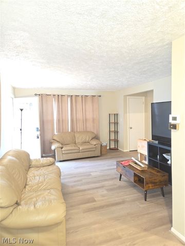21711 S Lake Shore Boulevard, Euclid, OH 44123