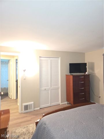 21711 S Lake Shore Boulevard, Euclid, OH 44123