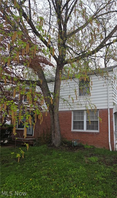 21711 S Lake Shore Boulevard, Euclid, OH 44123