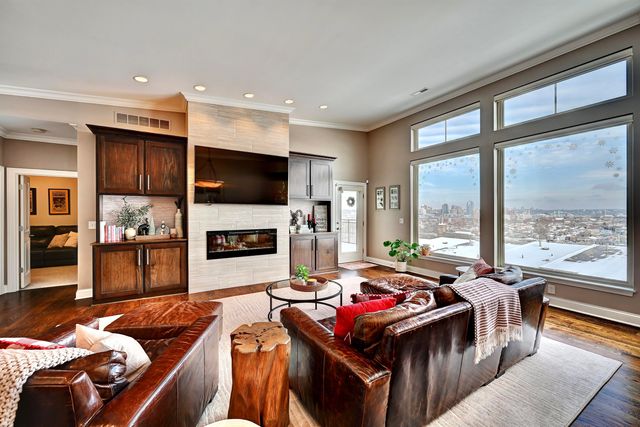 1210 Shavano Drive, Covington, KY 41011