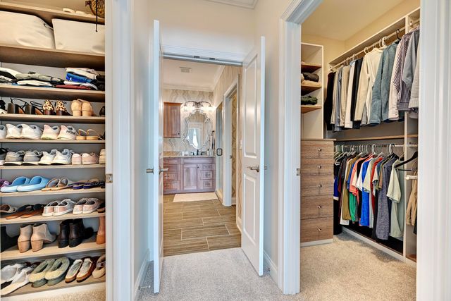 1210 Shavano Drive, Covington, KY 41011