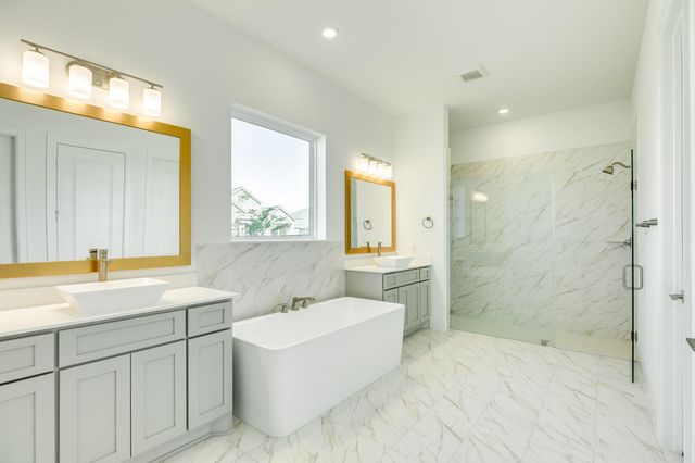 5202 Wolf Creek Court, Manvel, TX 77578