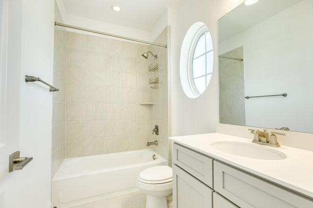 5202 Wolf Creek Court, Manvel, TX 77578