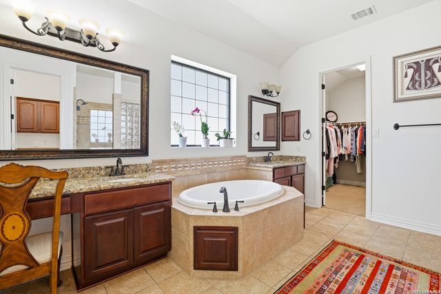 3023 spider lily, San Antonio, TX 78258