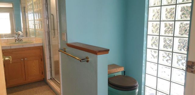 511 NW Woodson Drive, Grants Pass, OR 97526