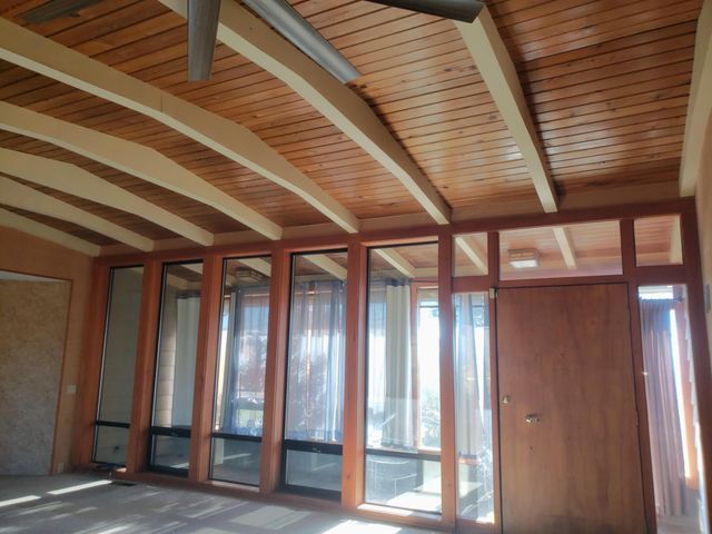 511 NW Woodson Drive, Grants Pass, OR 97526