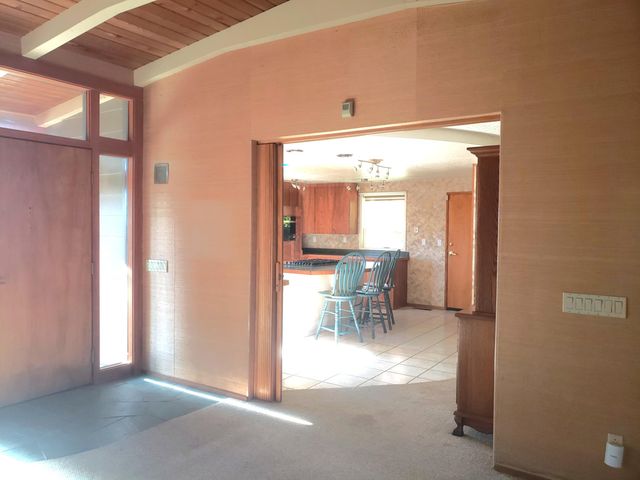 511 NW Woodson Drive, Grants Pass, OR 97526