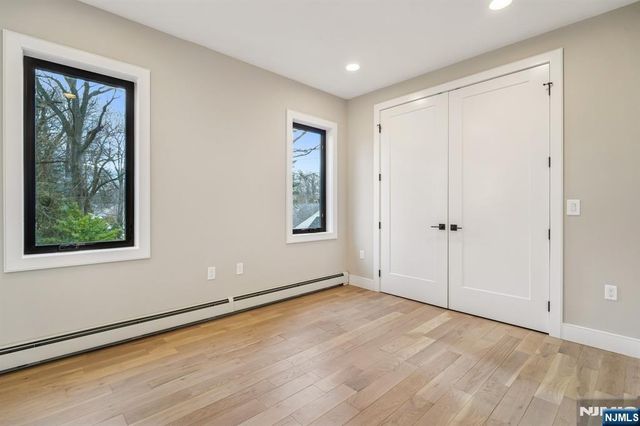 292 Magnolia Avenue, Cresskill, NJ 07626