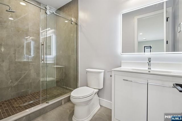 292 Magnolia Avenue, Cresskill, NJ 07626