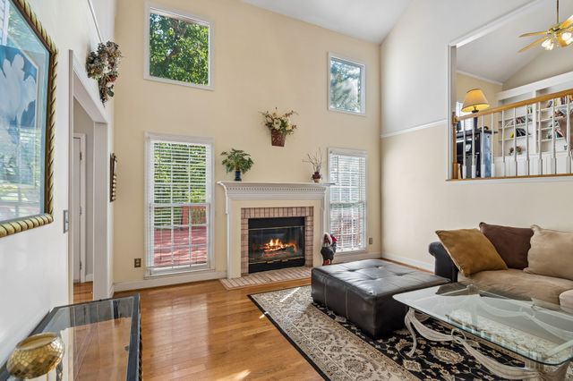1077 Beech Tree Ln, Brentwood, TN 37027