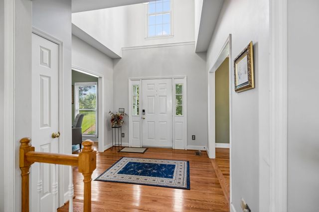 1077 Beech Tree Ln, Brentwood, TN 37027