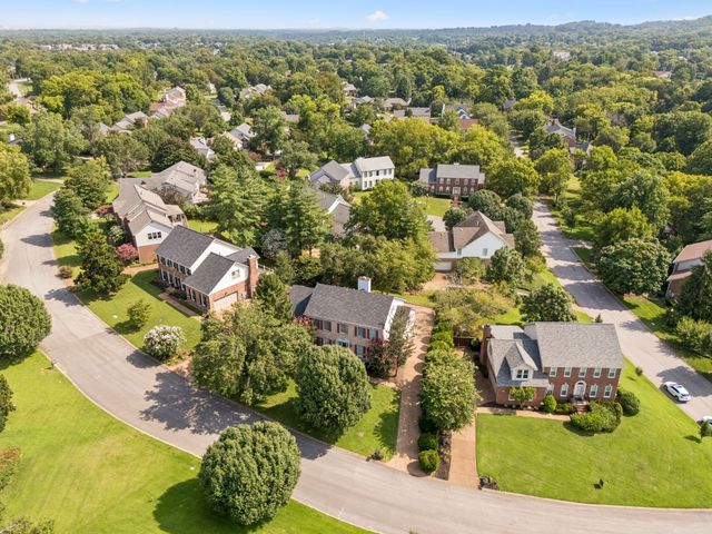 1077 Beech Tree Ln, Brentwood, TN 37027