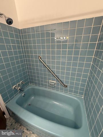 8835 E ROOSEVELT BLVD, Philadelphia, PA 19152