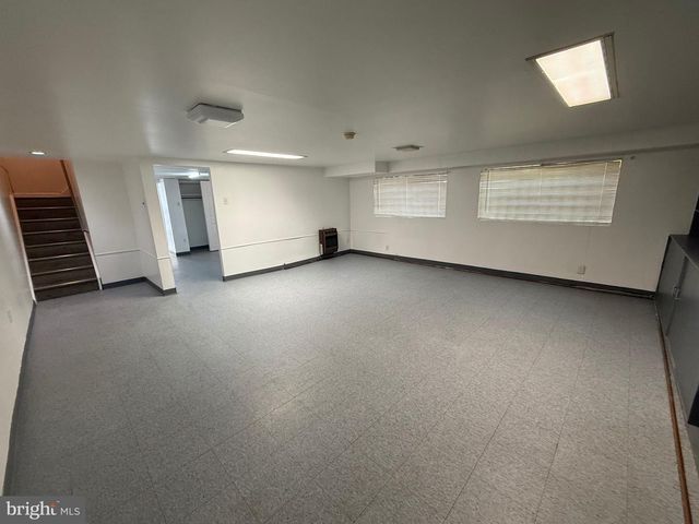 8835 E ROOSEVELT BLVD, Philadelphia, PA 19152