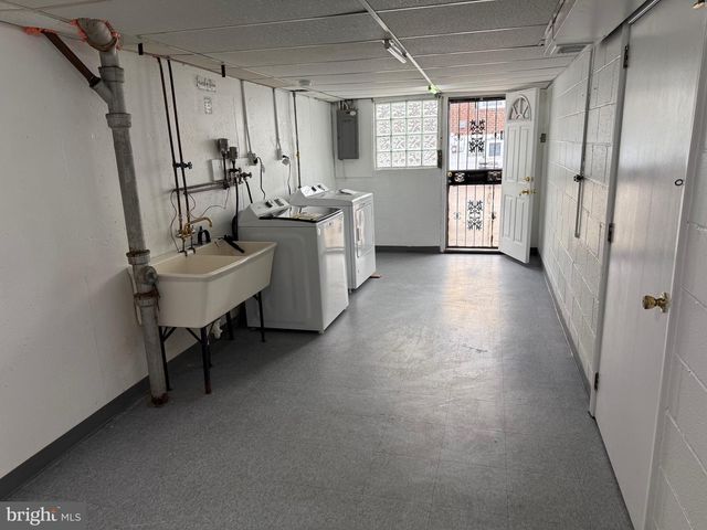 8835 E ROOSEVELT BLVD, Philadelphia, PA 19152