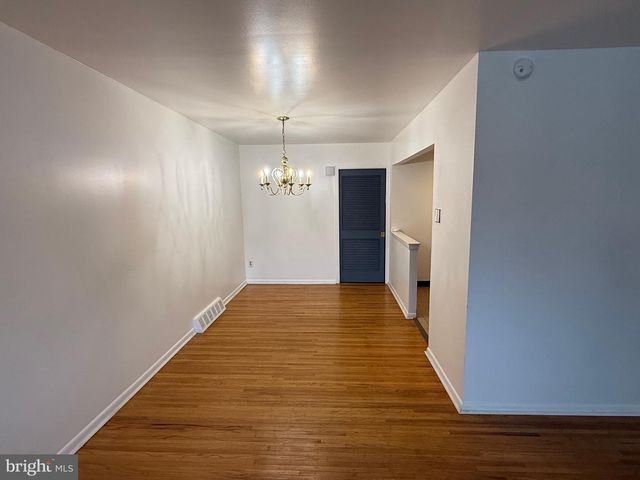 8835 E ROOSEVELT BLVD, Philadelphia, PA 19152