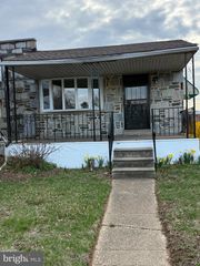 8835 E ROOSEVELT BLVD, Philadelphia, PA 19152