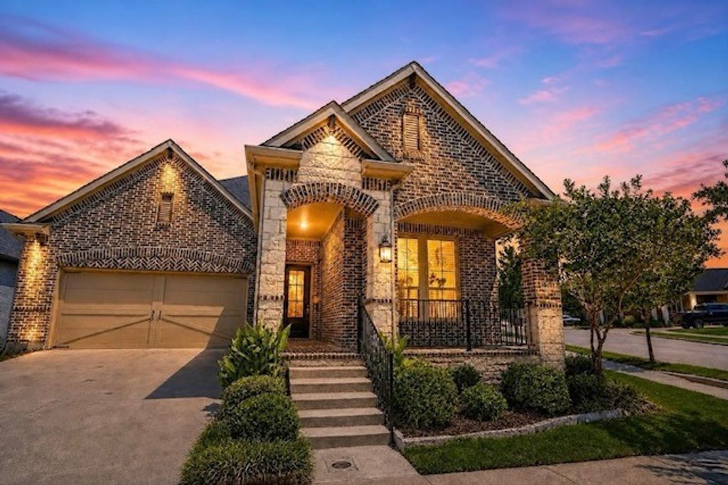 7617 Redondo Drive, Rowlett, TX 75088