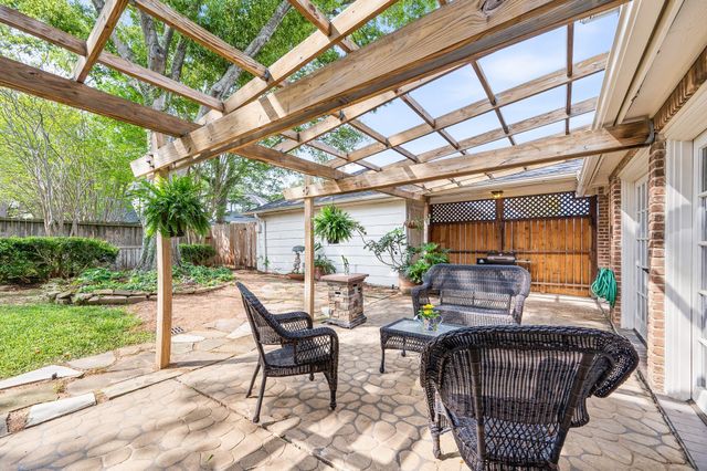 11619 Cherryknoll Drive, Houston, TX 77077