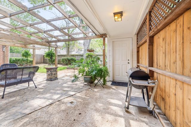 11619 Cherryknoll Drive, Houston, TX 77077