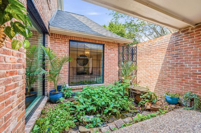 11619 Cherryknoll Drive, Houston, TX 77077