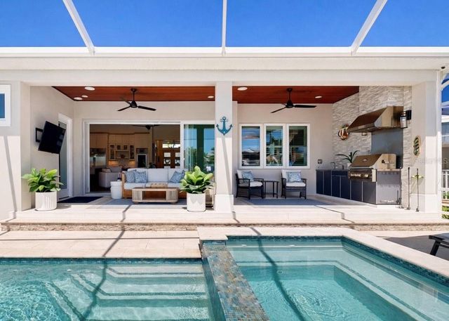 716 PINCKNEY DRIVE, Apollo Beach, FL 33572