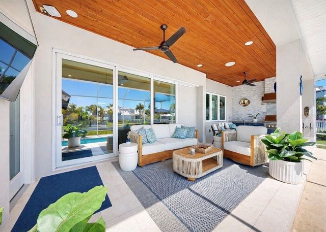 716 PINCKNEY DRIVE, Apollo Beach, FL 33572