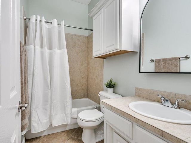 524 Celtic Court, Edmond, OK 73025