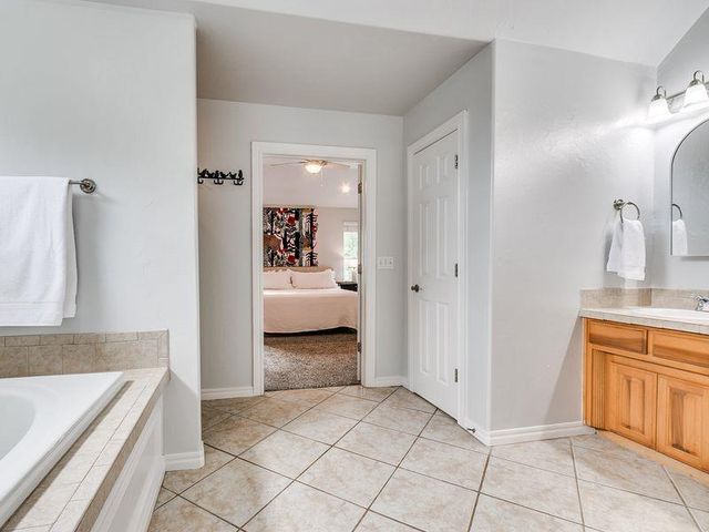 524 Celtic Court, Edmond, OK 73025