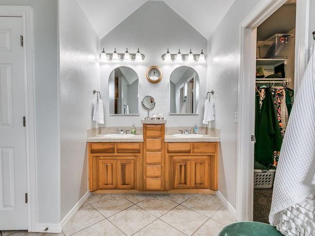 524 Celtic Court, Edmond, OK 73025