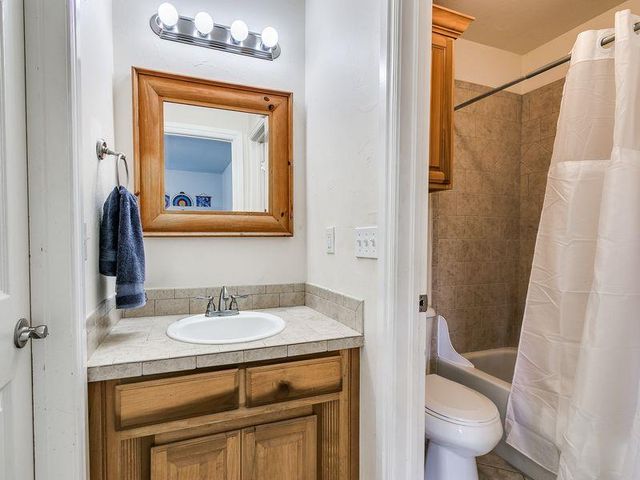 524 Celtic Court, Edmond, OK 73025