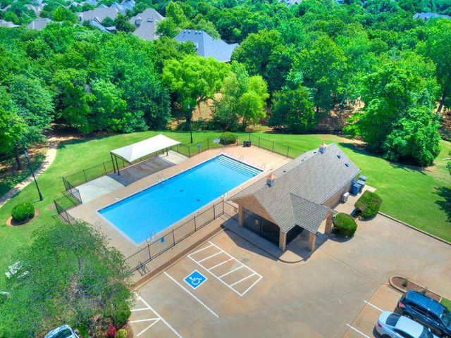 524 Celtic Court, Edmond, OK 73025